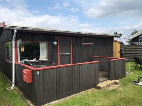 In Beautiful Hvidbjerg, Only 150 Meters From The Water, Is This Cozy, Traditional Summer House, You Can Bring Your Dog On Vacation,